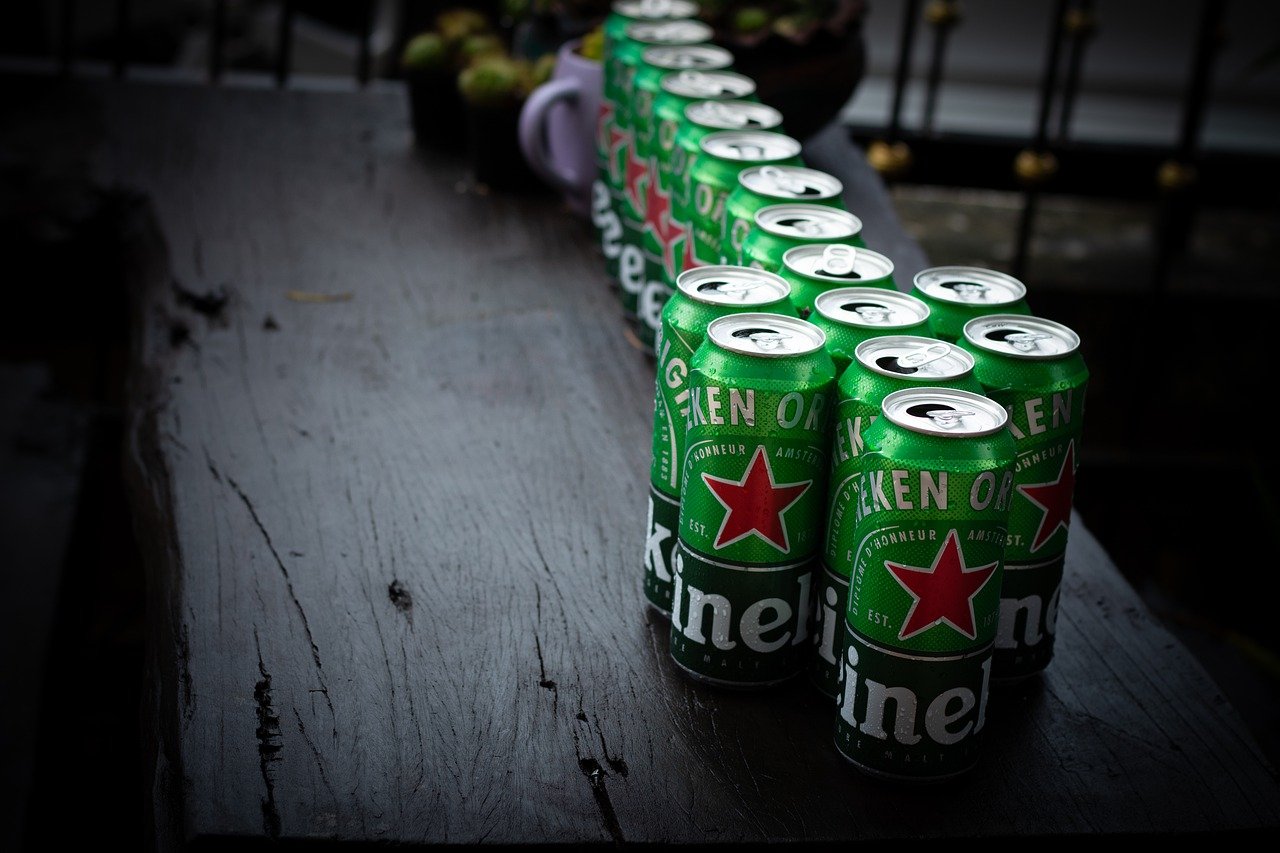 Distribuidores de cerveza denuncian a Cofece por privilegiar al Grupo Modelo  y Heineken
